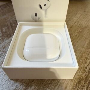 ApplePods 4 White Wireless Earbuds Charging Case in Retail Box